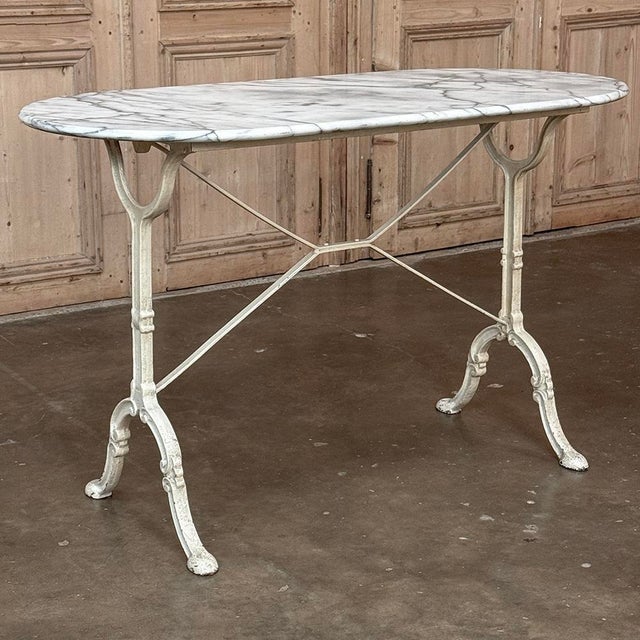 French 19th Century French Carrara Marble and Wrought Iron Bistro Table For Sale - Image 3 of 18