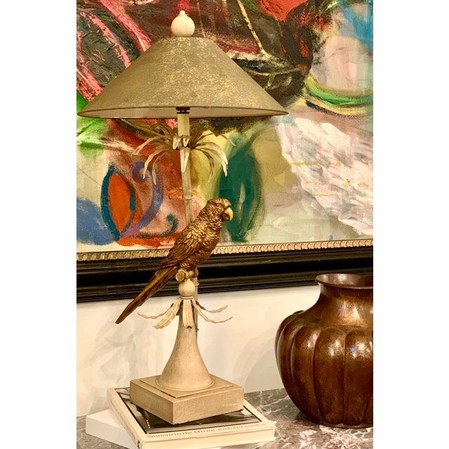 Vintage 1970’s Palm Beach, Hollywood Regency, Safari Bronzed Macaw Parrot Perched in a Tole Painted Tropical Palm Tree Table Lamp With Matching Shade For Sale In San Antonio - Image 6 of 12