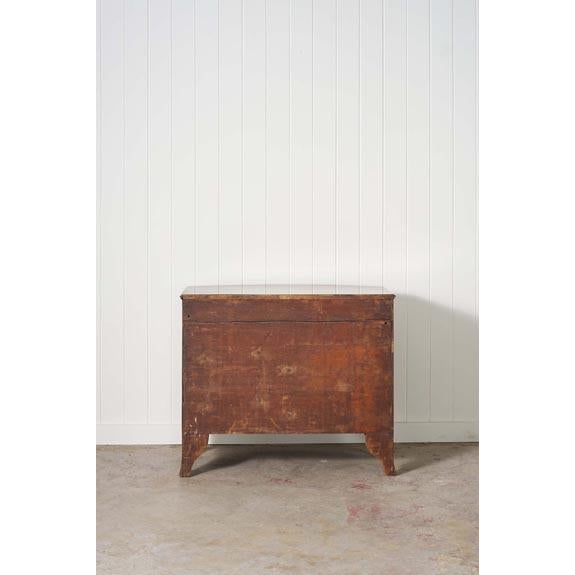 Early 19th Century 3 Drawer Mahogany Bowfront Chest With Wooden Knobs For Sale - Image 9 of 9