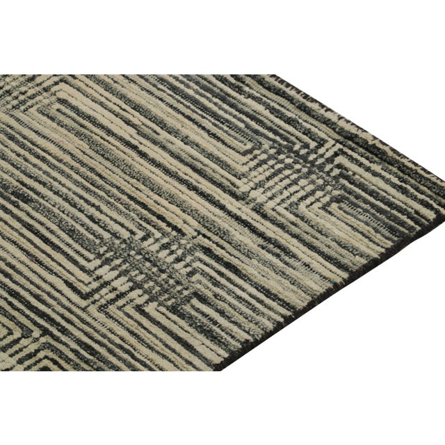 2010s Rug & Kilim’s Contemporary Runner in Black, White & Beige Geometric Pattern For Sale - Image 5 of 8