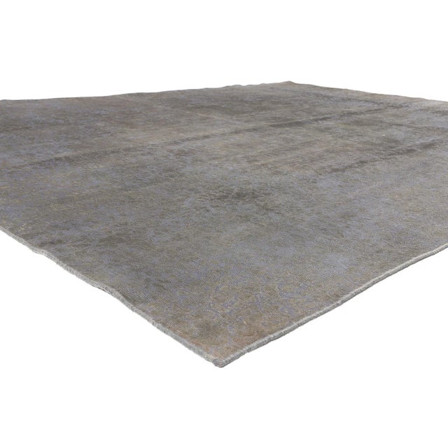 60618 Vintage Turkish Modern Industrial Gray Rug, 09'04 x 12'04. The Brutalist Movement meets Modern Industrial style in...