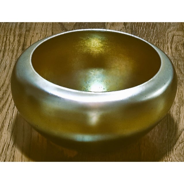 Steuben Glass Steuben Gold Aurene Rolled Rim Bowl, Signed 2687 — Carder Era Art Nouveau For Sale - Image 4 of 17