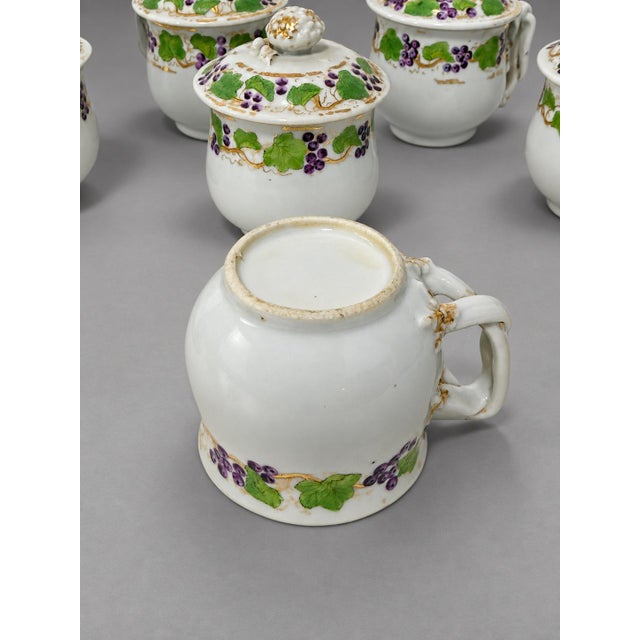 Set of 10, Chinese Export "Grapevine" Pot De Crème Cups and Covers, C. 1800 For Sale - Image 9 of 9
