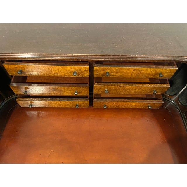 Carlton House Style Mahogany Writing Desk and Chair Early 1900s Colonial Manufacturing For Sale - Image 10 of 18