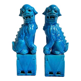 Pair of Turquoise Porcelain Foo Dogs For Sale