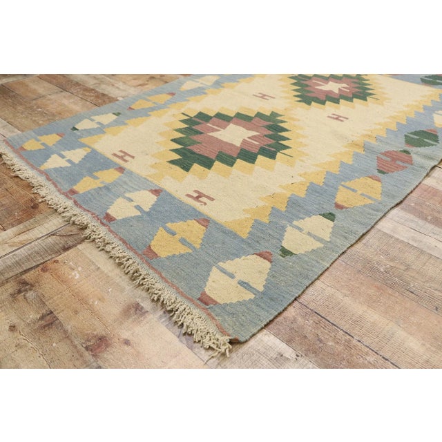 Vintage Persian Shiraz Kilim Rug, 03'10 X 05'09 For Sale In Dallas - Image 6 of 9