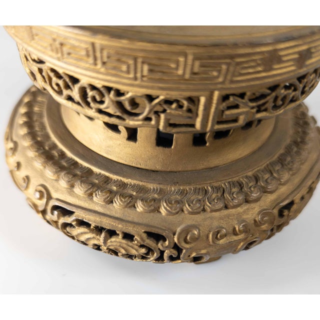19th Century Chinese Carved Giltwood Gold Painted Display Stand Base For Sale - Image 10 of 18