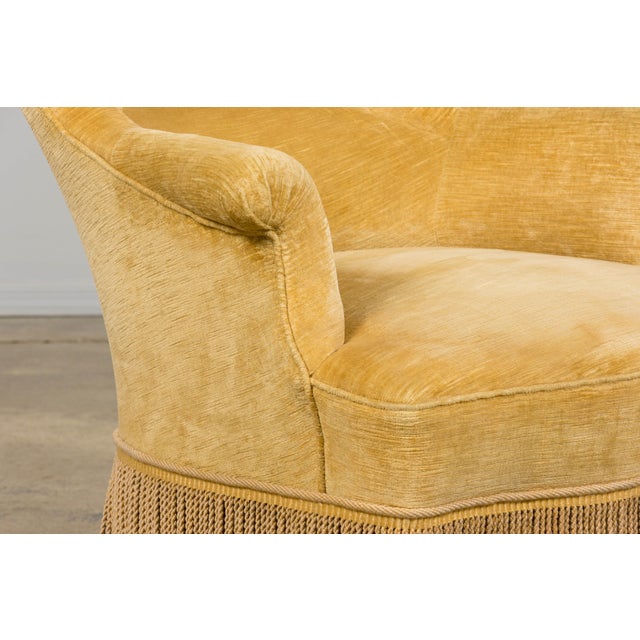 19th Century French Napoleon III Armchairs W/ Buttercream Ochre Velvet - A Pair For Sale - Image 9 of 18