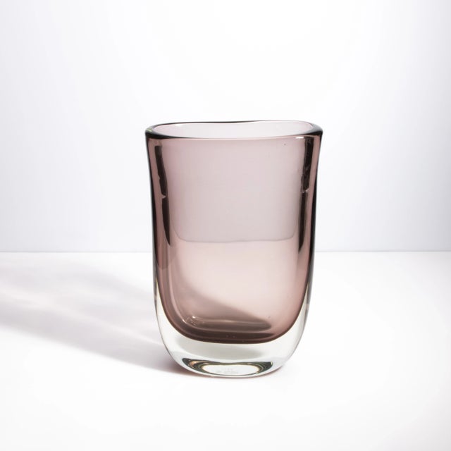 This exquisite hand-blown tall Murano glass vase is a perfect blend of traditional craftsmanship and contemporary...