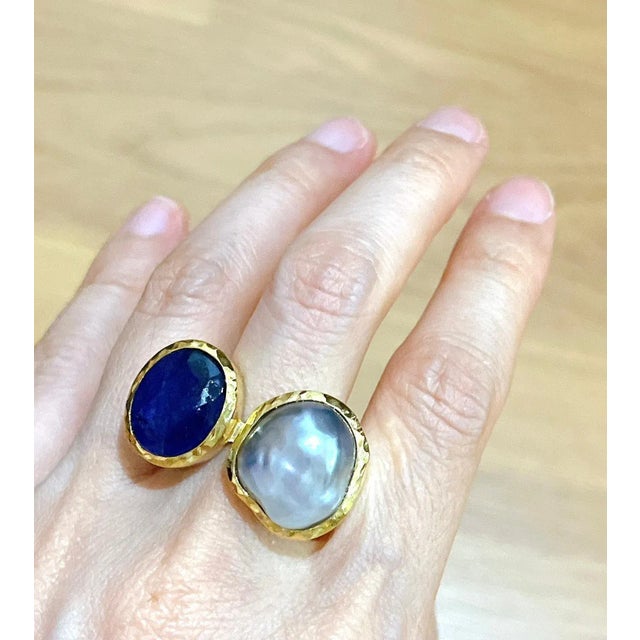 Blue Bochic “Orient” Blue Sapphire & Pearl Vintage 2 Gem Ring Set 18K & Silver, Size 9.5 For Sale - Image 8 of 12