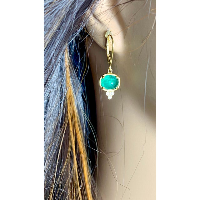 Contemporary 14k Yellow Gold Colombian Cabochon Emerald and Diamond Lever Back Hoop Earrings - 2 Pieces For Sale - Image 3 of 10