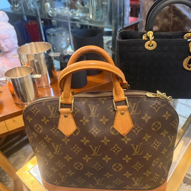 1996 Louis Vuitton Monogram Coated Canvas Alma Hand-Bag For Sale - Image 9 of 13