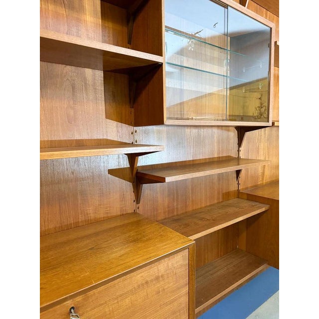 Cado Large Mid-Century Modern Wall Unit by Poul Cadovius for Royal System, 1950s For Sale - Image 4 of 8