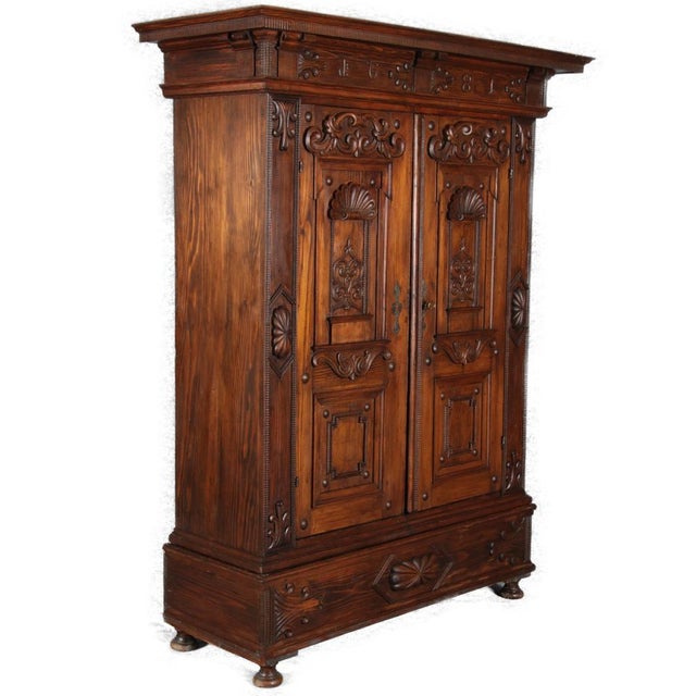 Height approx. 212 cm Wide body approx. 134 cm Width cornice approx. 167 cm Deep body approx. 50 cm Deep cornice approx....