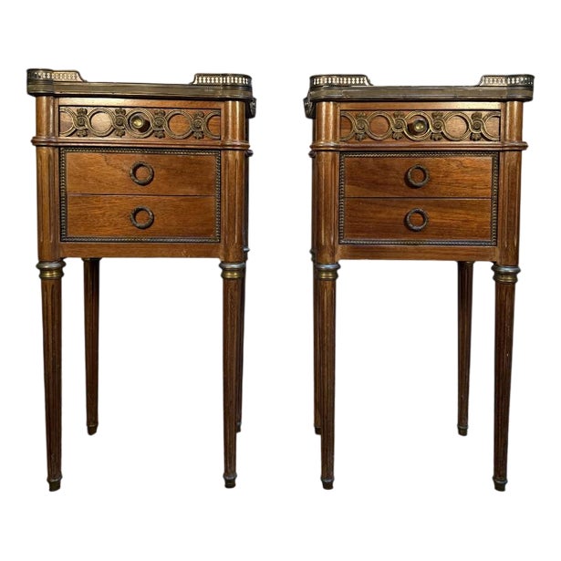 Louis XVI Style Bedside Tables in White Marble, Set of 2 For Sale