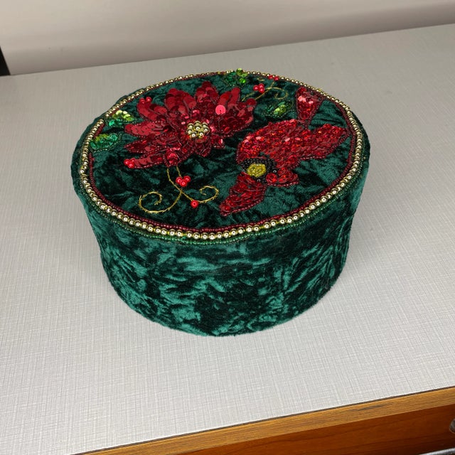 Traditional Vintage Handmade Bedazzled Green Velvet Box With Lid For Sale - Image 3 of 8