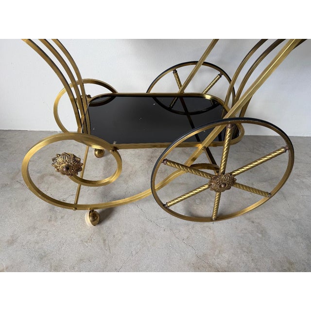 1960s Italian Hollywood Regency Scrolled Brass & Black Glass Two-Tier Bar Cart For Sale - Image 11 of 14