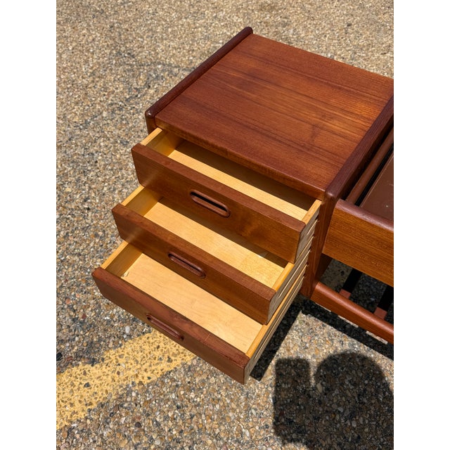 Brown 1960s Arne Wahl Iversen Model 36 Planter / Hallway Chest For Sale - Image 8 of 10