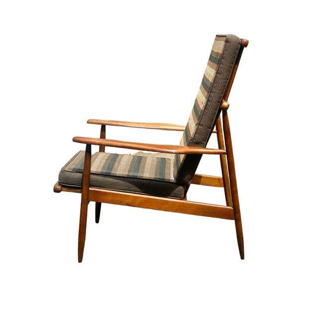 Mid 20th Century Vintage Mid Century Modern Spindle Back Walnut Armchair, Possibly Baumritter For Sale In Boston - Image 6 of 12