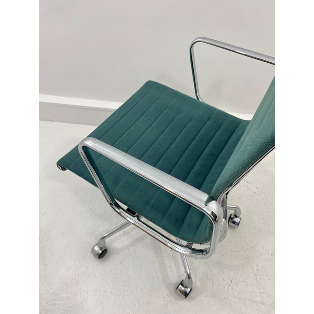 Black Hopsak Fabric Ea-117 Office Chair by Charles Eames for Vitra, 2000s For Sale - Image 9 of 13