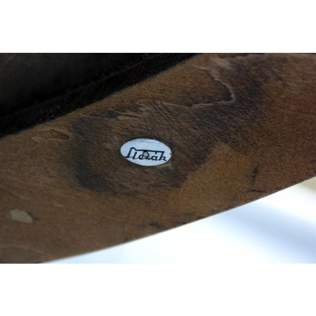 Bauhaus Bauhaus Round Table in Walnut by Robert Slezak, 1930s For Sale - Image 3 of 15