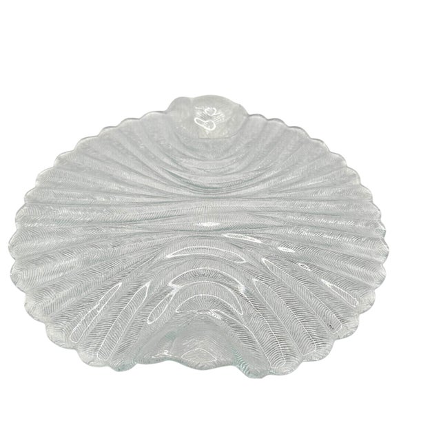 1970s Vintage 1970s Arcoroc France "Seabreeze" Clear Glass Platter For Sale - Image 5 of 9
