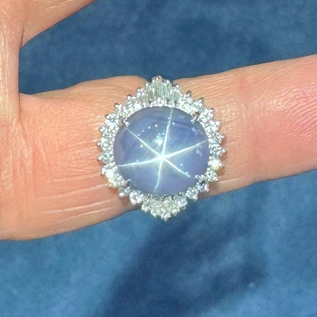 Late 20th Century Late 20th Century Platinum Star Sapphire Ring, Size 5 For Sale - Image 5 of 5