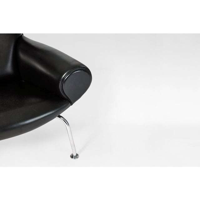 Set of EJ100 Ox Lounge Chair and Ottoman in Black Leather by Hans J. Wegner for Erik Jørgensen, 1980s For Sale - Image 11 of 12