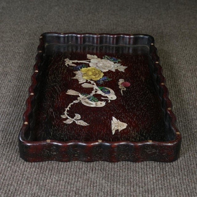 Late 20th Century Scalloped Wooden Tray With Mother-of-Pearl Bird and Peony Inlay For Sale - Image 4 of 10