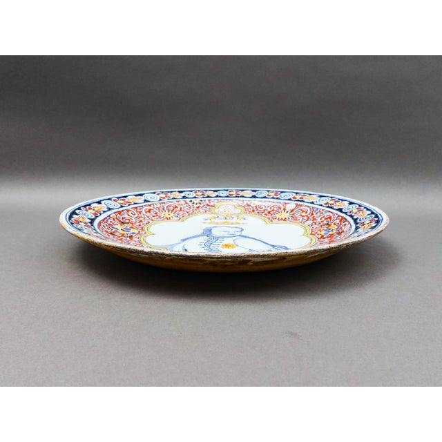 Mid 20th Century William of Orange Antique Hand Painted Portrait Large Charger Plate For Sale In Miami - Image 6 of 7