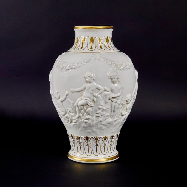 19th Century Italian Glazed Ceramic Vase from Capodimonte For Sale - Image 5 of 9