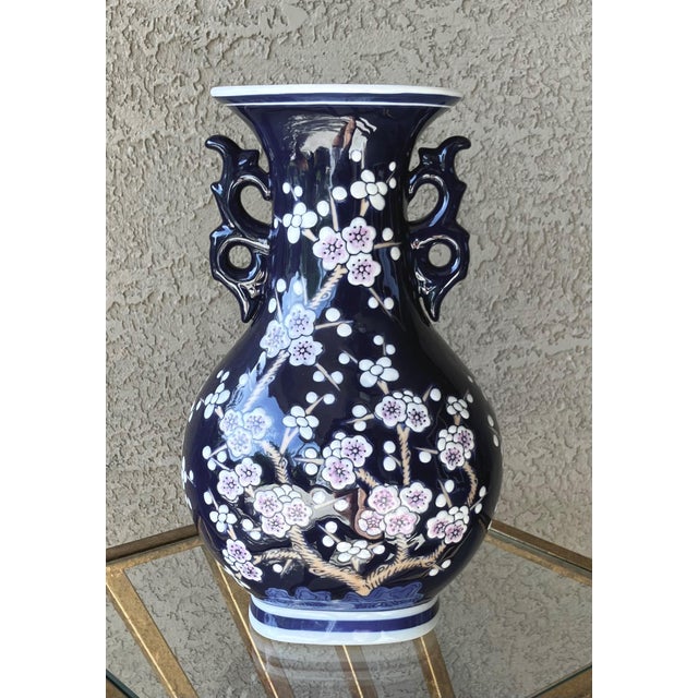Mid 20th-Century Prunus Blossom 玉壶春瓶 Yuhuchunping-Shape Vase With Chinese Dragon-Handles For Sale - Image 18 of 18