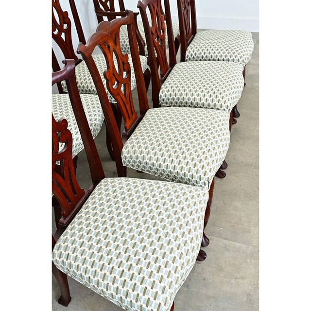 English 19th Century Chippendale Style Mahogany Dining Room Set For Sale - Image 10 of 18