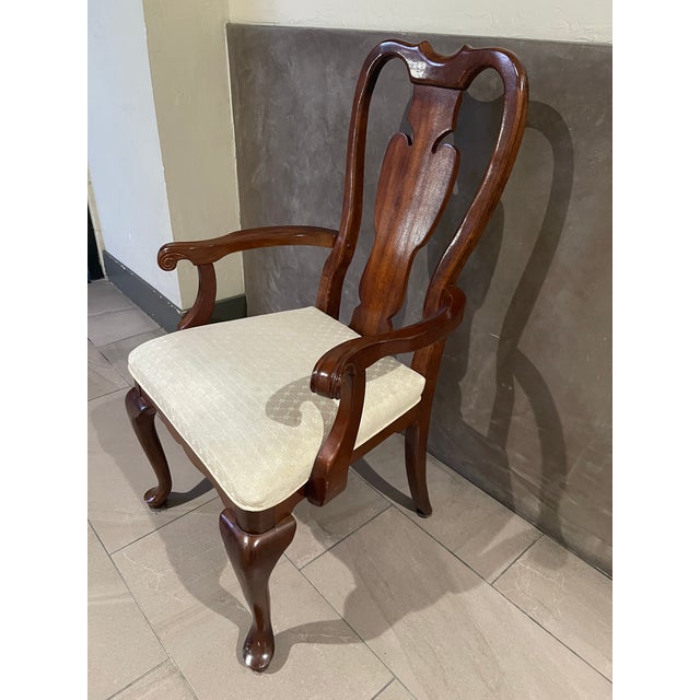 Late 20th Century Vintage Universal Furniture Ltd. Mahogany Queen Anne Armchair | Chippendale Inspired Accent Chair For Sale - Image 9 of 12