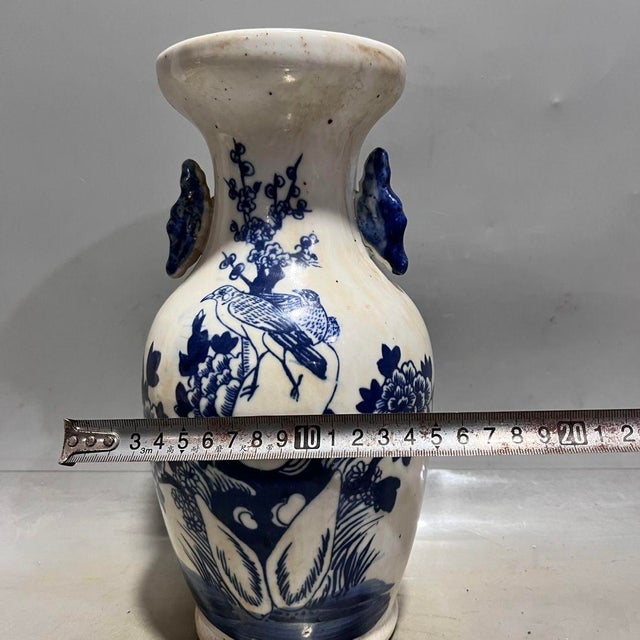 Blue and White Floral Bird Vases With Handles | Chinoiserie Decor For Sale In New York - Image 6 of 9