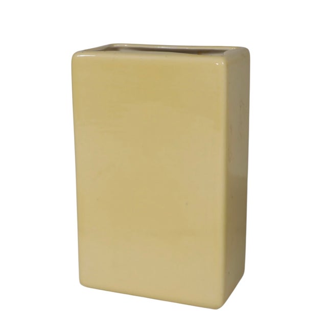 Mid Century Art Pottery Vase by Hyalyn 228 For Sale In New York - Image 6 of 12