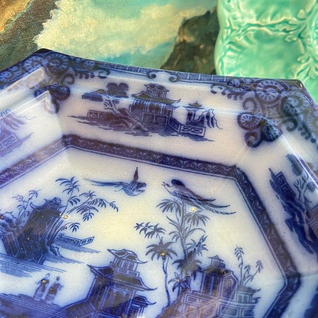 Antique Flow Blue Hexagon Rimmed Pedestal Bowl For Sale - Image 10 of 18