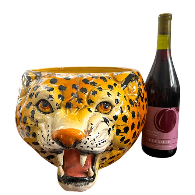 Hollywood Regency 1970s Monumental Sculptural Leopard Head Cachepot – Hand Painted Ceramic – Hollywood Regency Statement Object For Sale - Image 3 of 12