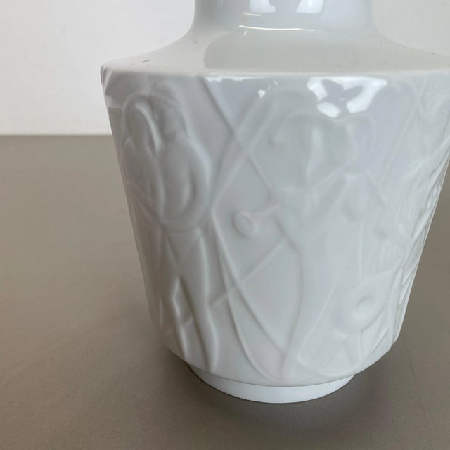 Op Art Biscuit Porcelain Vases from Edelstein Bavaria, Germany, 1970s, Set of 2 For Sale - Image 9 of 18