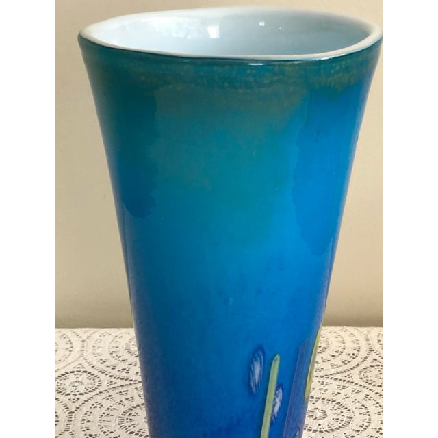 Glass 1950s Venetian Hand Blown Blue Art Glass Vase With Gold Inclusion by Milefiori of Murino For Sale - Image 7 of 12