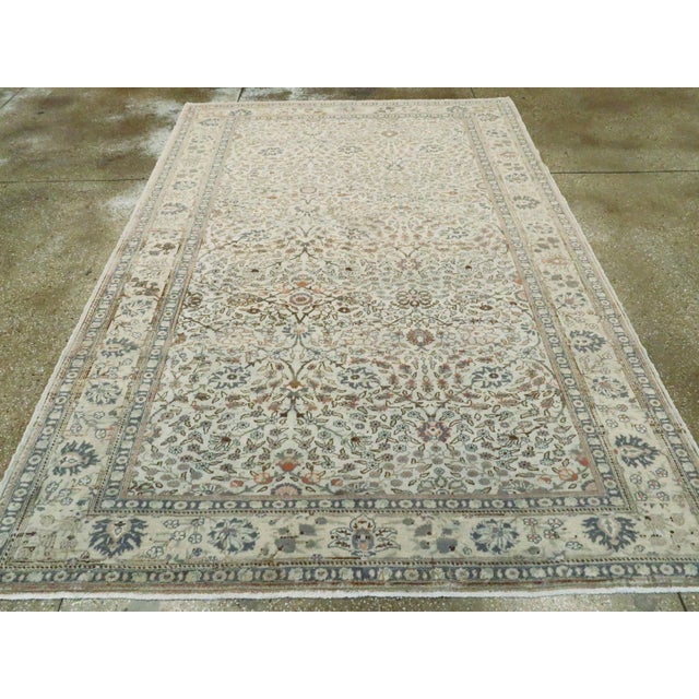 Galerie Shabab Collection Mid-20th Century Turkish Sivas Carpet For Sale - Image 4 of 9