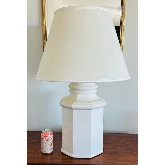 Large scale 6 sided ginger jar shape lamp from the 1960s. Very Palm Beach chic. I can see this lamp with a brightly...