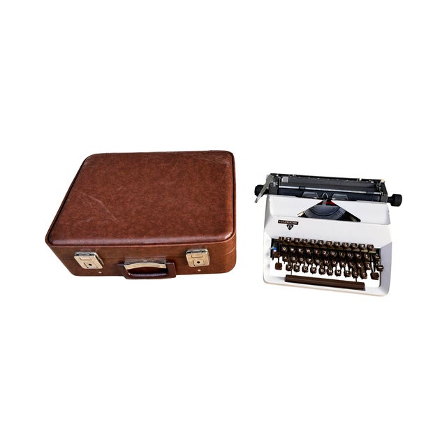 Łucznik 1303 Typewriter – Poland, 1970s, Functional, Very Good Condition For Sale - Image 15 of 15