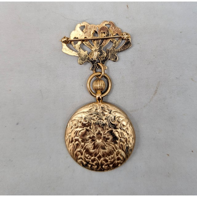 Vintage 1964 Signed Napier Goldtone Pocket Watch Style Brooch For Sale In Philadelphia - Image 6 of 6