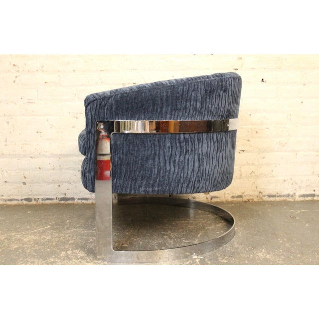 Metal Pair of Mid-Century Chrome Tub Lounge Chairs Attributed to Milo Baughman For Sale - Image 7 of 18