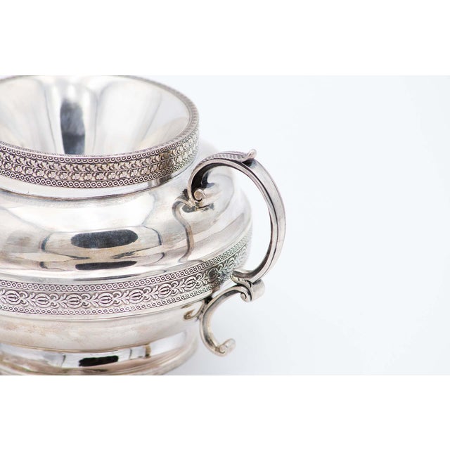Embossed Silver Spittoon with Fixed Handle, in Very Good conditions. Designed before 1890 This piece has an attribution...