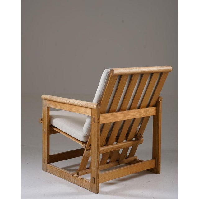 Scandinavian Lounge Chair in Pine Model Trybo attributed to Edvin Helseth, 1960s For Sale - Image 4 of 10