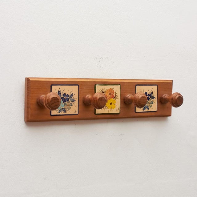 Vintage Hand-Painted Ceramic and Wood Coat Rack by Diaz Costa, 1960s For Sale - Image 4 of 10