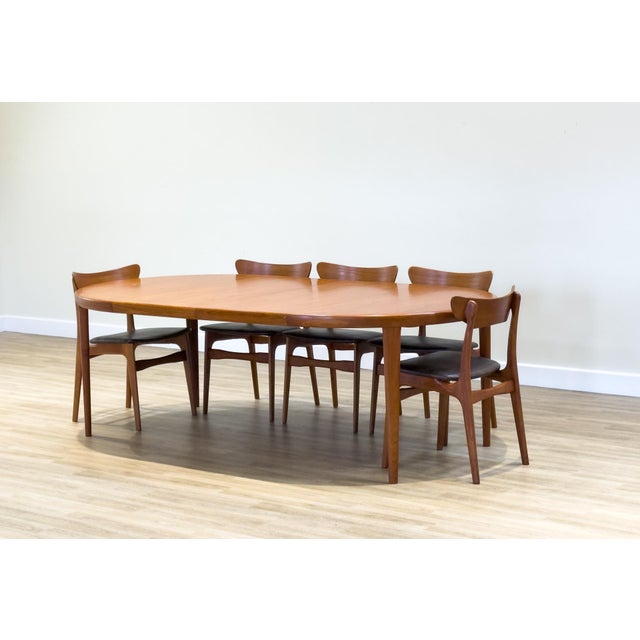 Brown Mid-Century Modern Danish Double Extending Teak Dining Table by VV Møbler for Heals, 1960s For Sale - Image 8 of 17