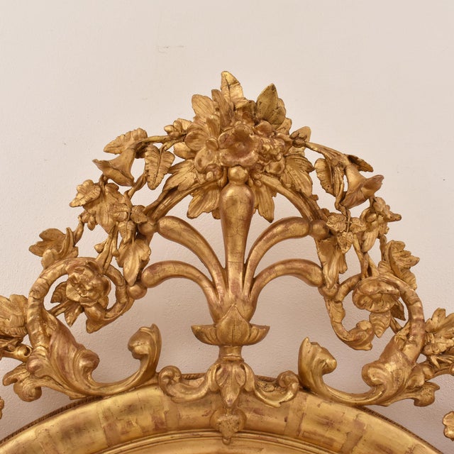 Large Antique Round Gilt Wall Mirror with Flowers and Scrolls, 19th Century For Sale - Image 6 of 11